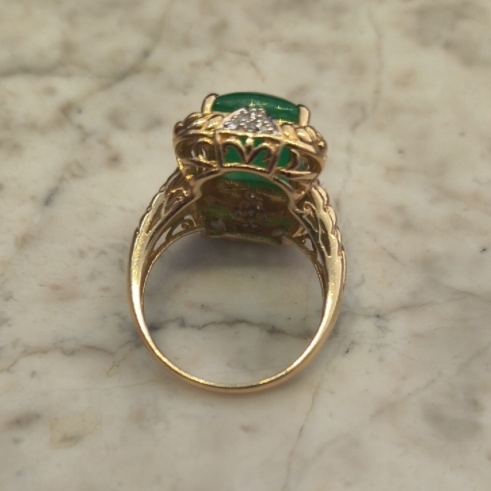 Gold-Tone Ring With Green Rectangular Stone - image 4